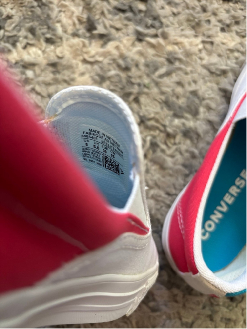 Converse shoes - Picture 6 of 6